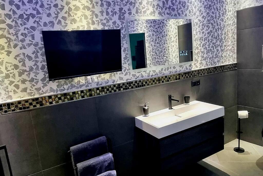 ヘルデッケLuxus Loft Whirlpool Designer Kueche Badアパートメント エクステリア 写真